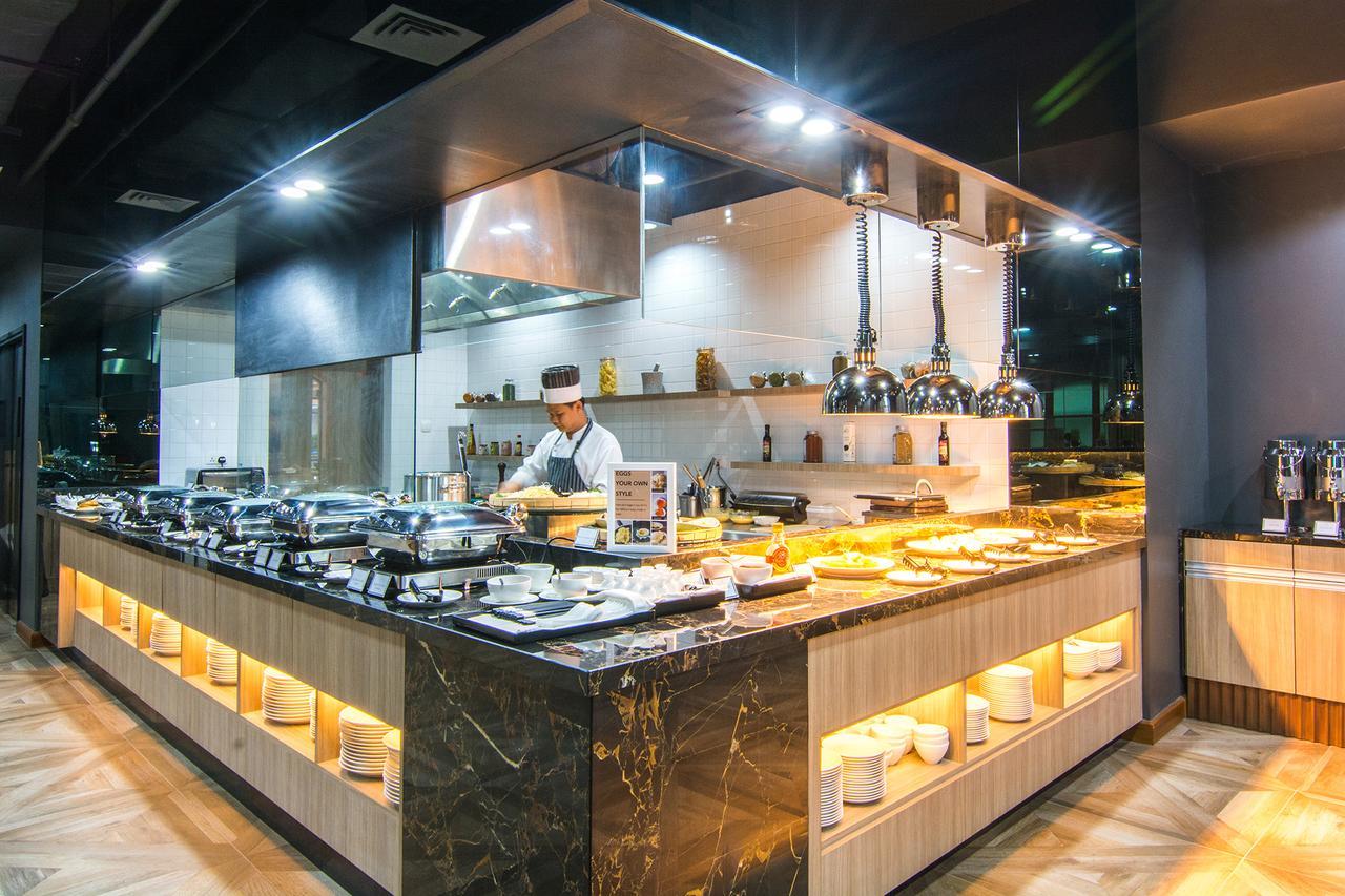 Mercure Yangon Kaba Aye Esterno foto