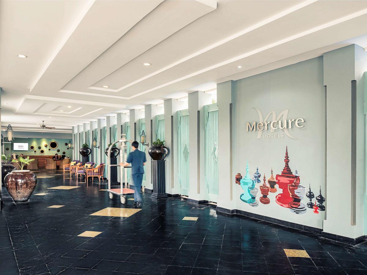 Mercure Yangon Kaba Aye Esterno foto
