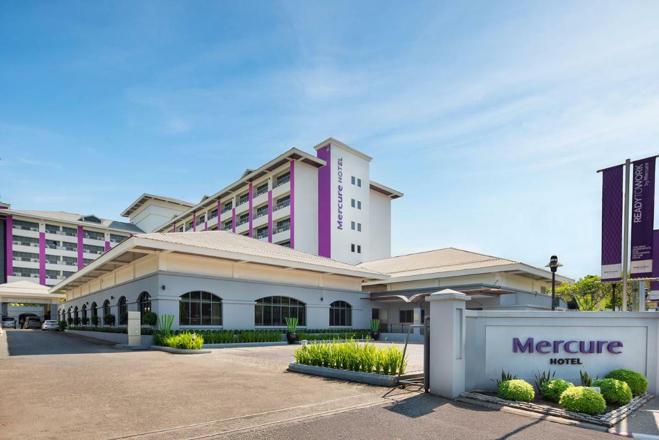 Mercure Yangon Kaba Aye Esterno foto