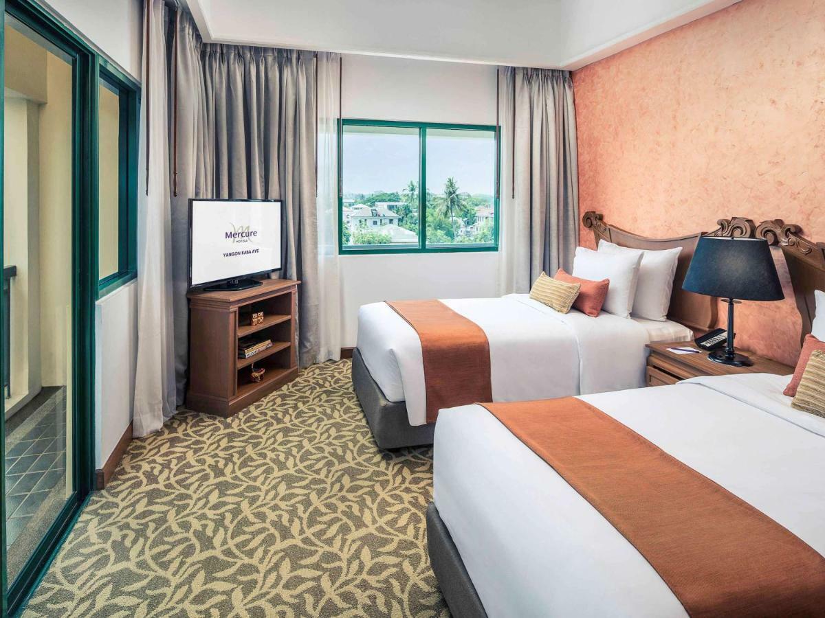 Mercure Yangon Kaba Aye Esterno foto