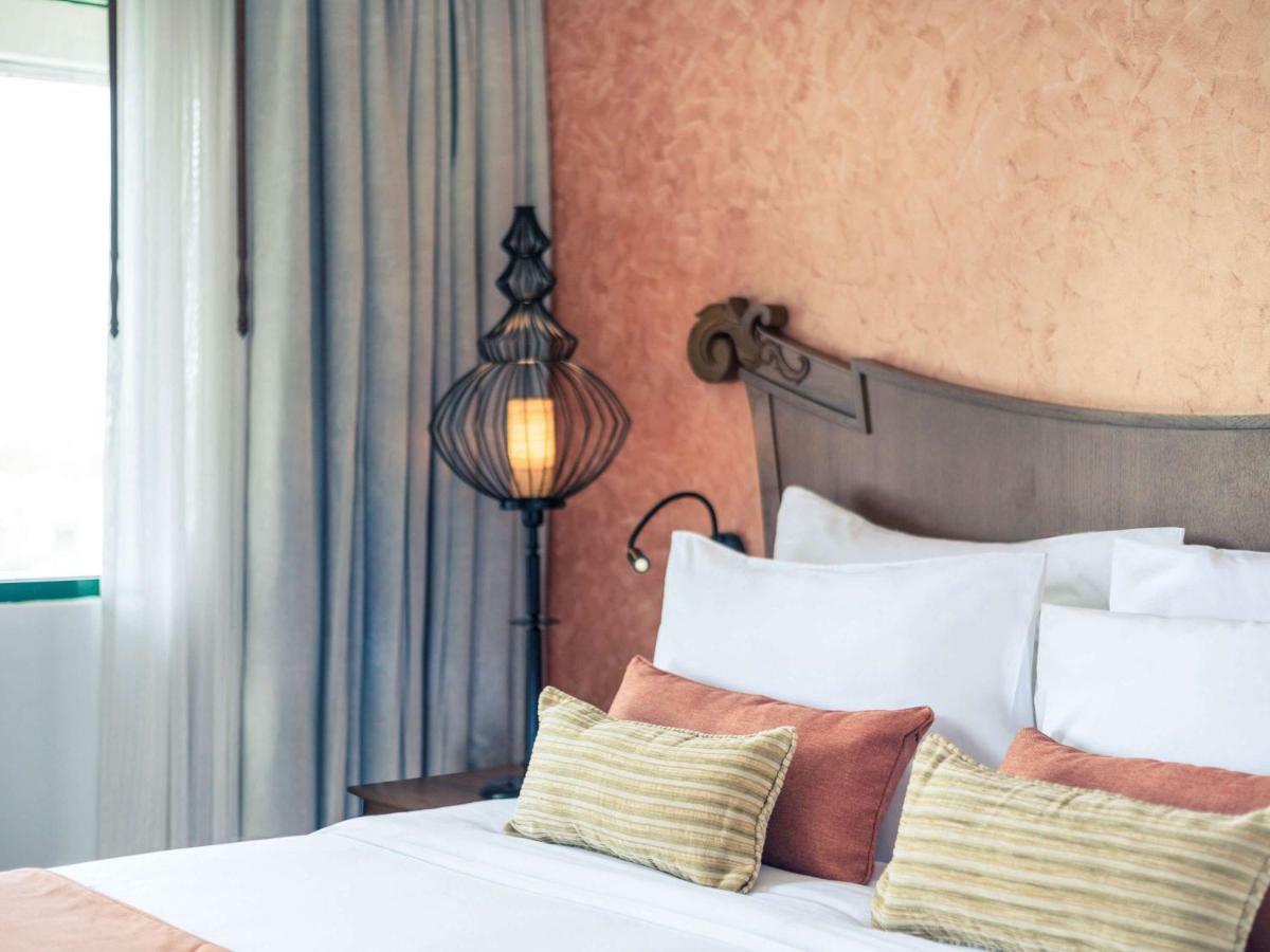 Mercure Yangon Kaba Aye Esterno foto