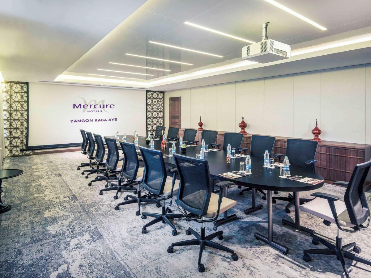 Mercure Yangon Kaba Aye Esterno foto