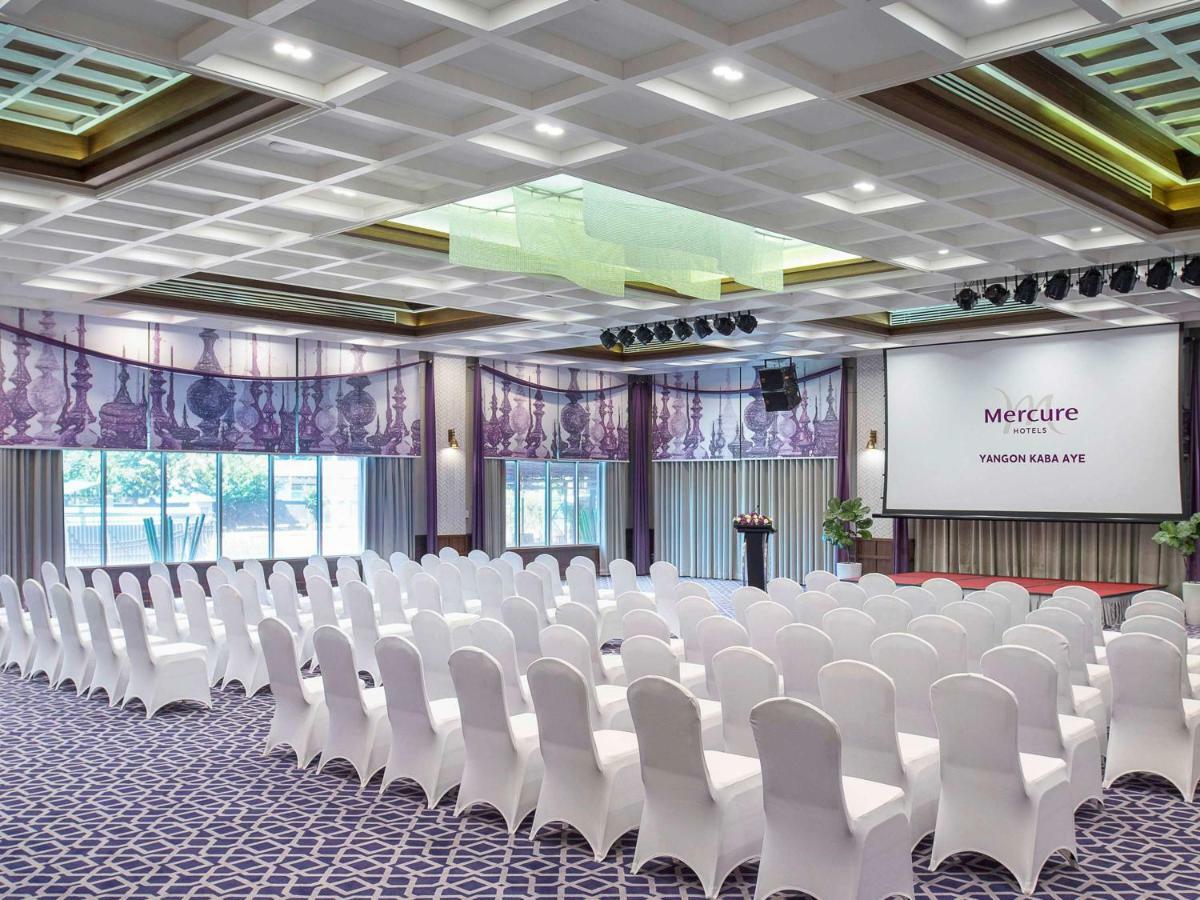 Mercure Yangon Kaba Aye Esterno foto