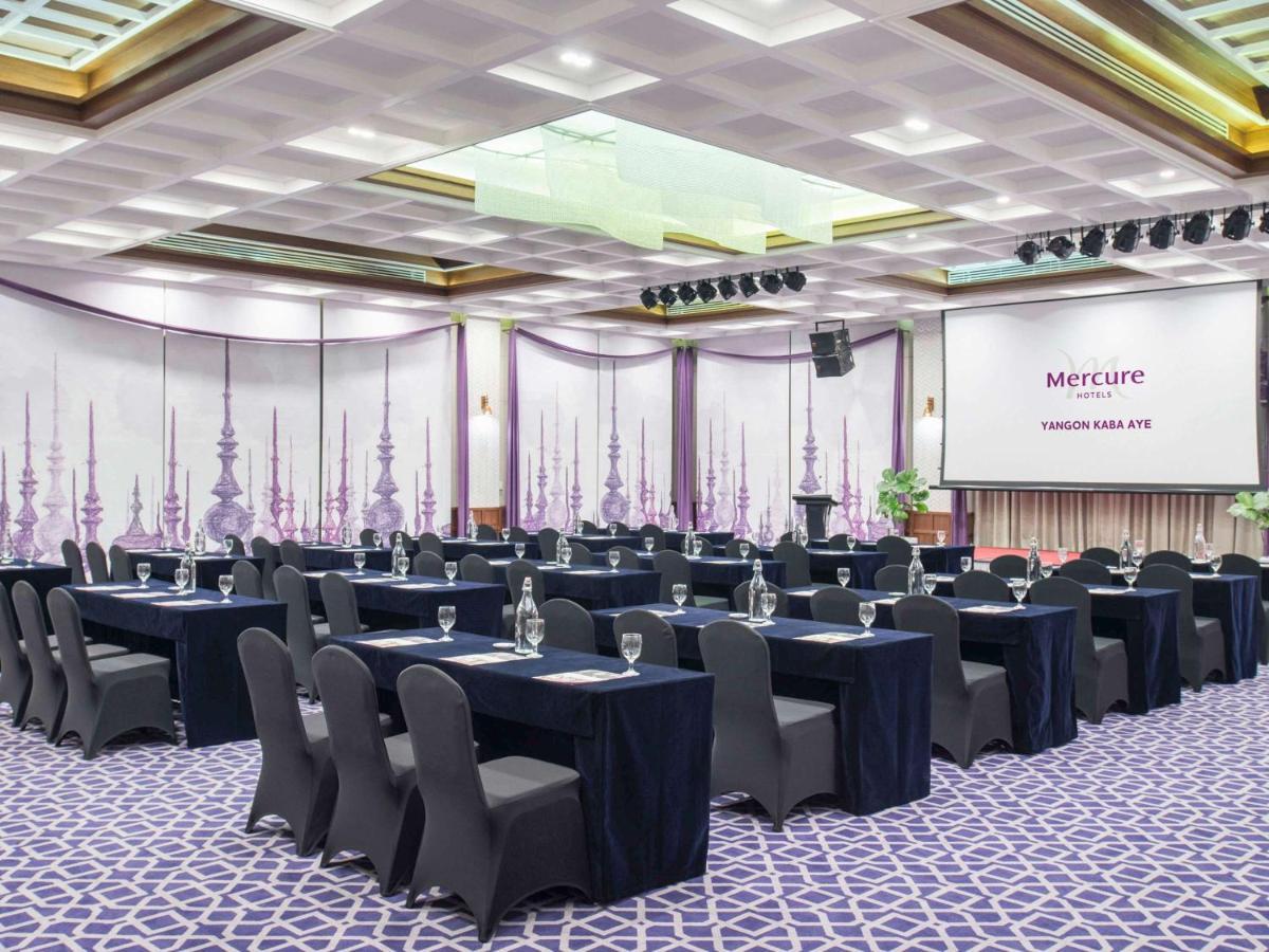 Mercure Yangon Kaba Aye Esterno foto